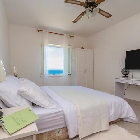 4 Bedroom Gorgeous In * Blato (Korcula)