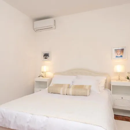4 Bedroom Gorgeous In Σπίτι διακοπών Blato (Korcula)