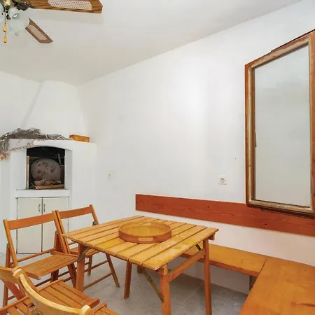 4 Bedroom Gorgeous In Blato (Korcula)