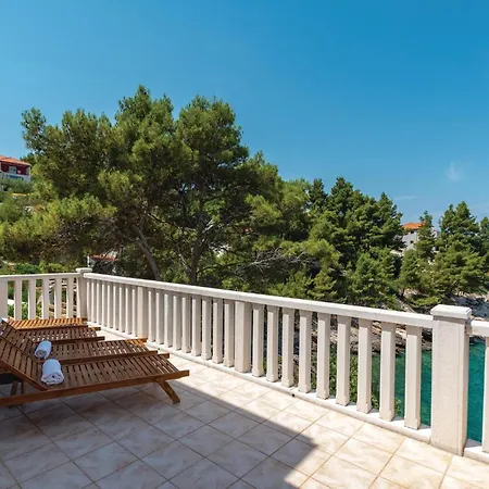 Feriehus Amazing In With Wifi Blato (Korcula)